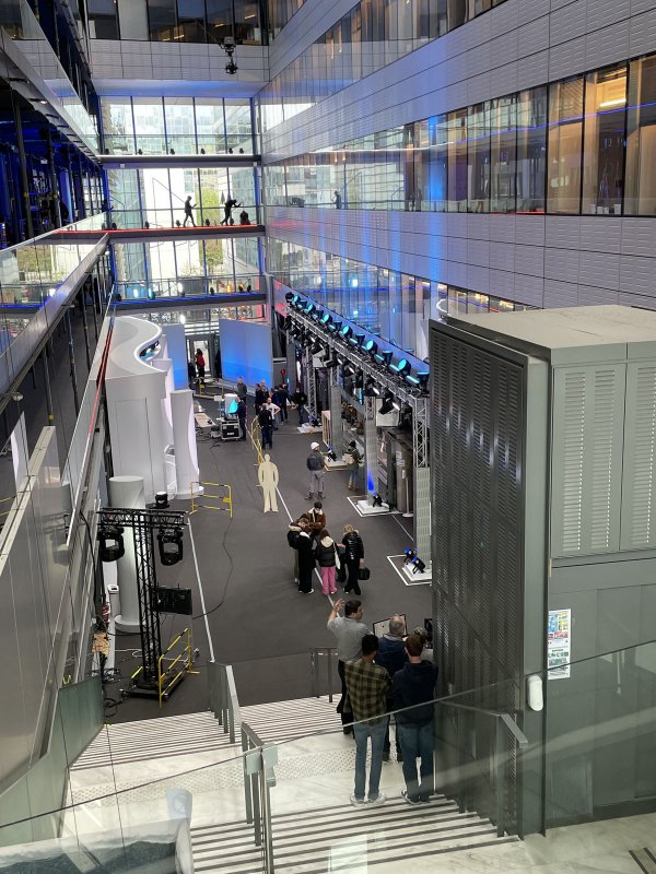 hall2.jpg, avr. 2022
